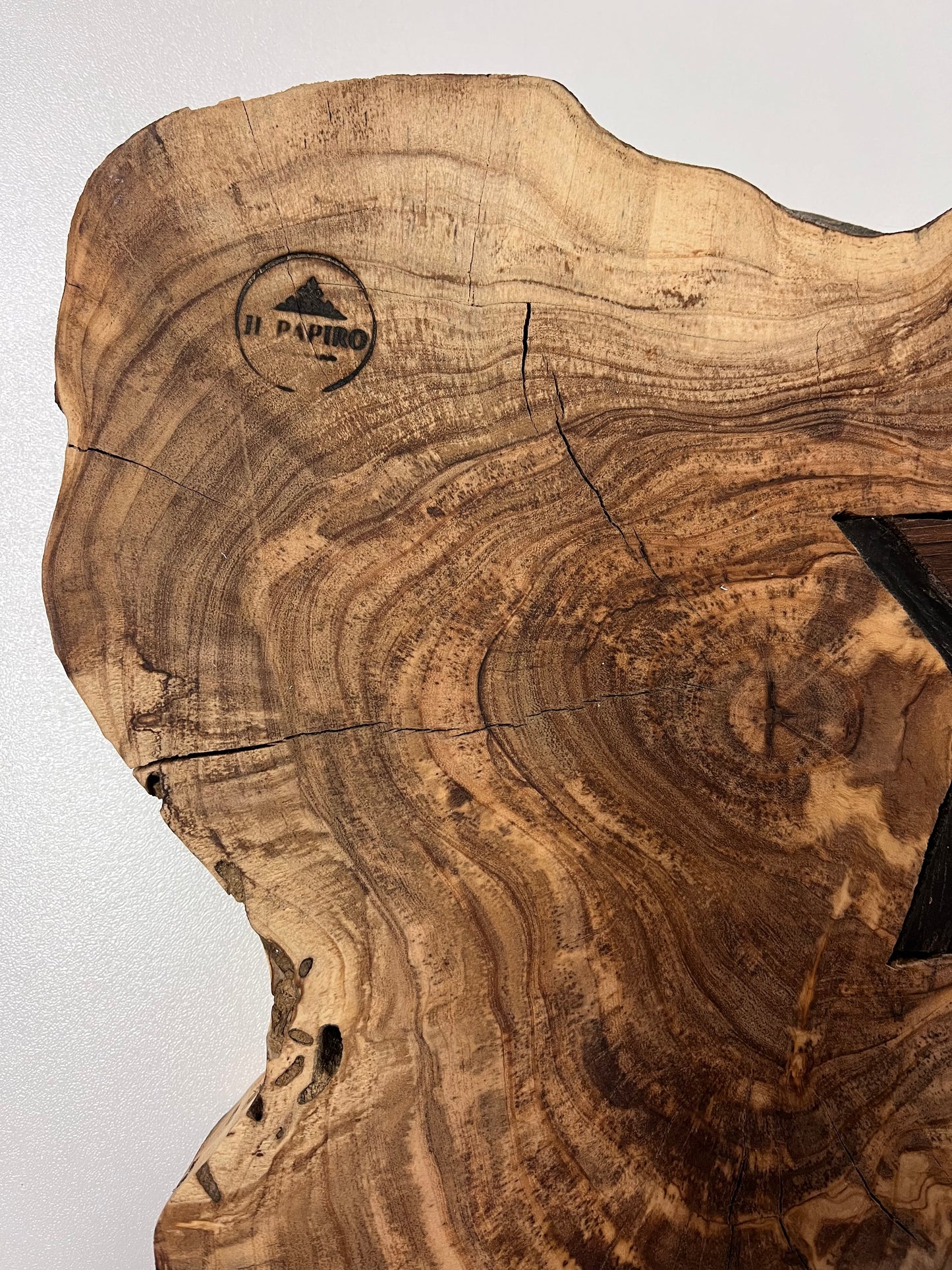 Tagliere in legno a forma di chitarra